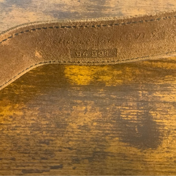 Levi leather Belt - Picture 4 of 4